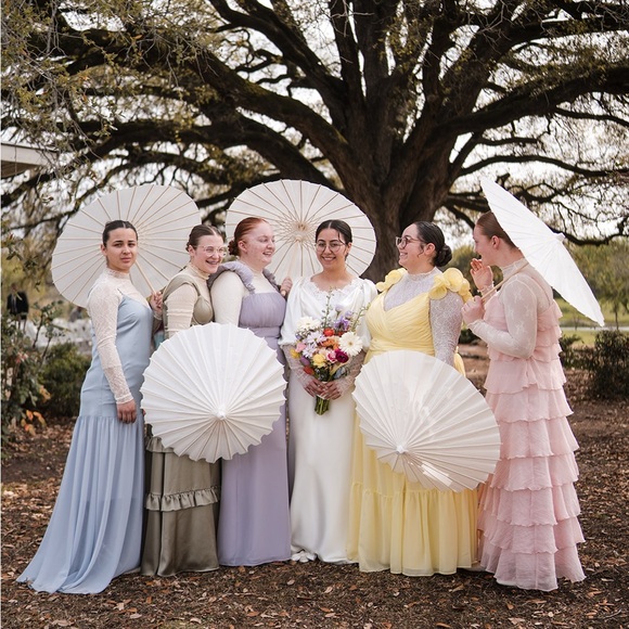 Meet your Posher, Gabby - Picture 5 of 12